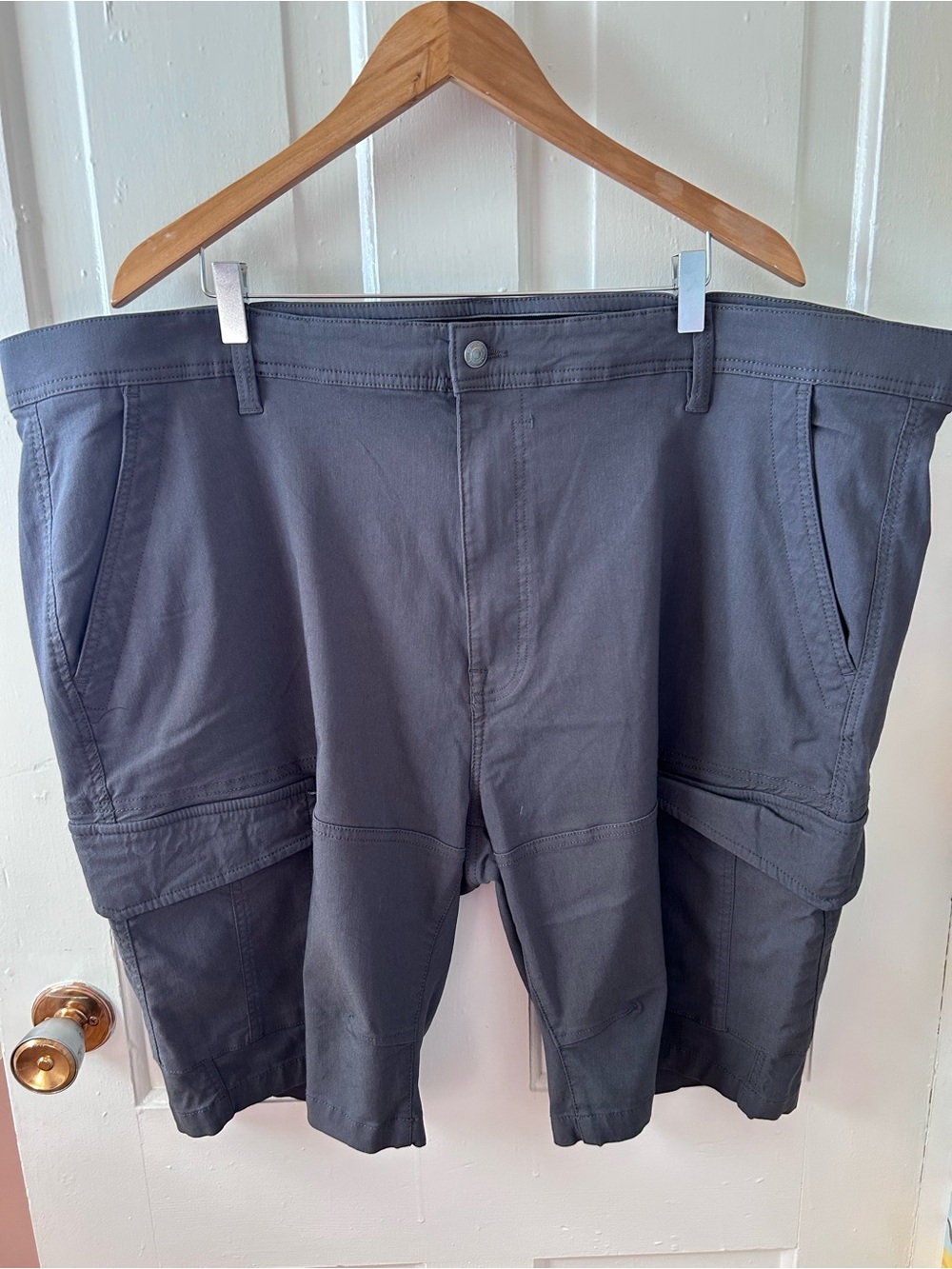 Britches Ultimate Cargo Shorts – Charcoal Grey – Men's Size 38-40 (Big & Tall)
